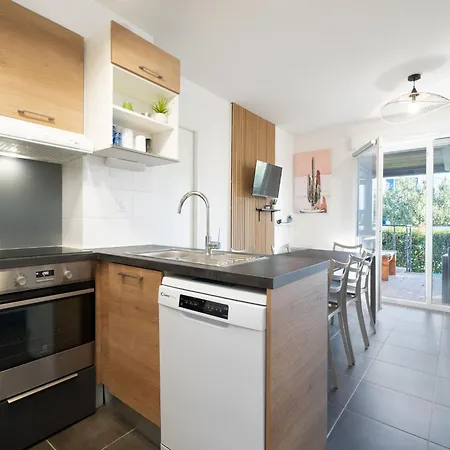 Apt In Plage With Heated Pool *